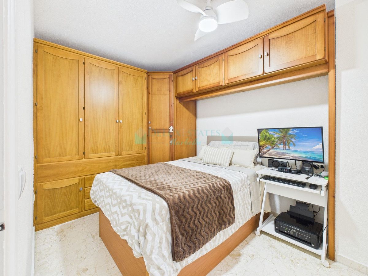 Apartment for sale in Estepona