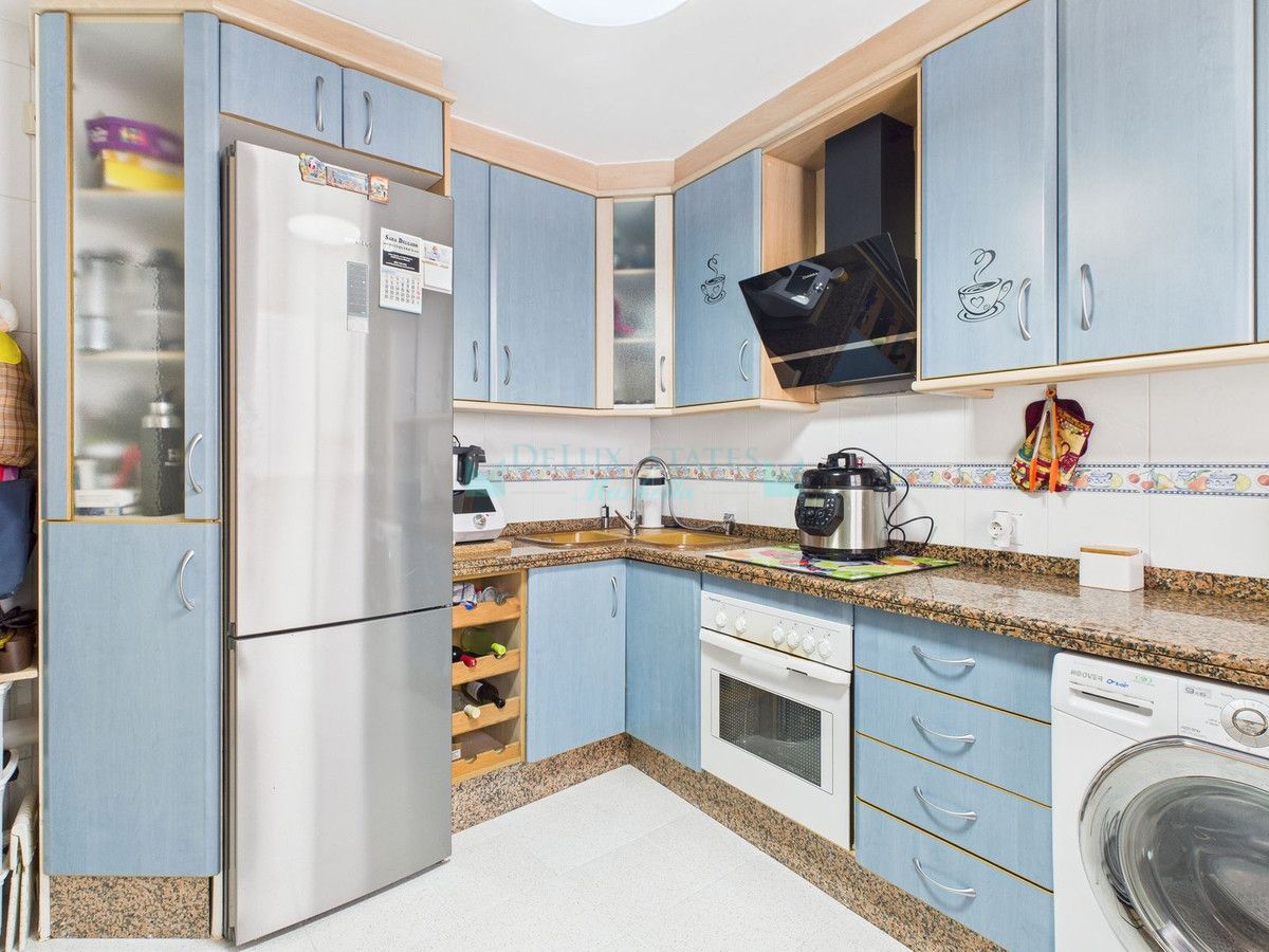 Apartment for sale in Estepona