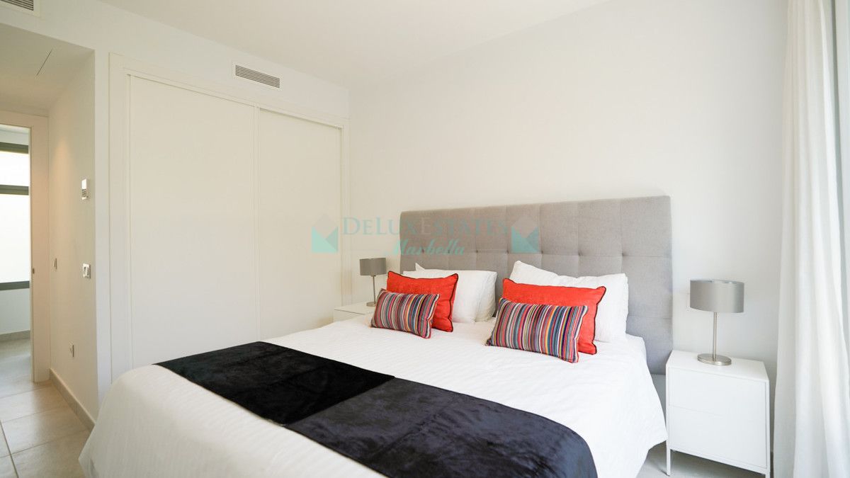 Villa for rent in El Paraiso, Estepona