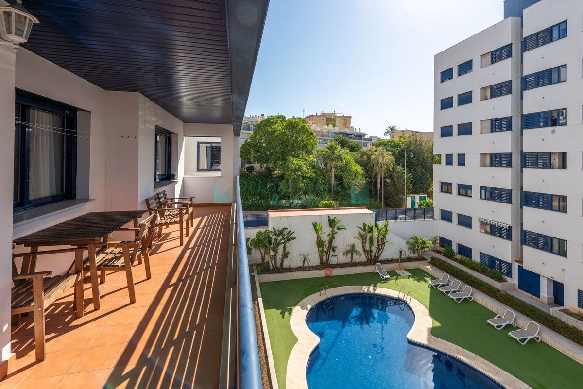 Apartment for sale in Estepona