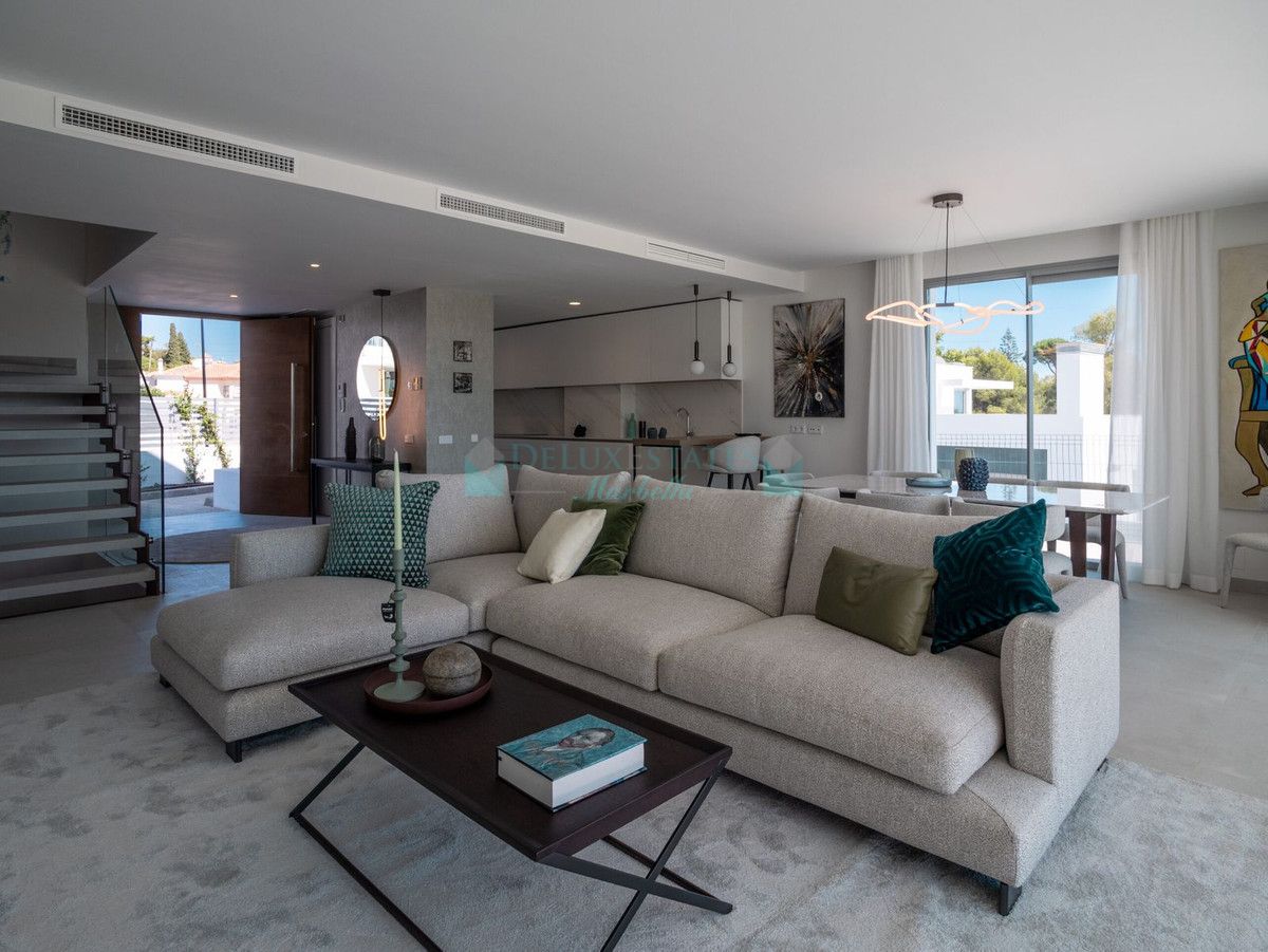 Villa Pareada en venta en Guadalmina Alta, San Pedro de Alcantara