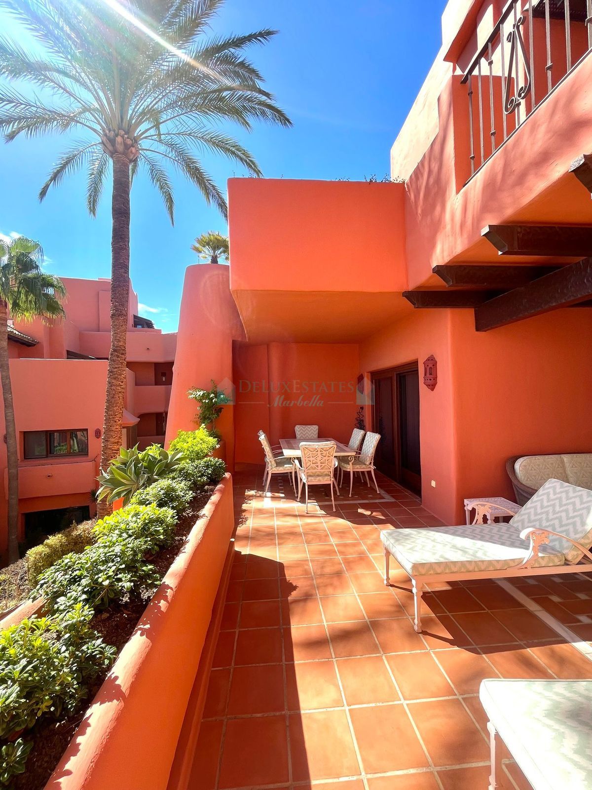 Apartment for sale in Estepona