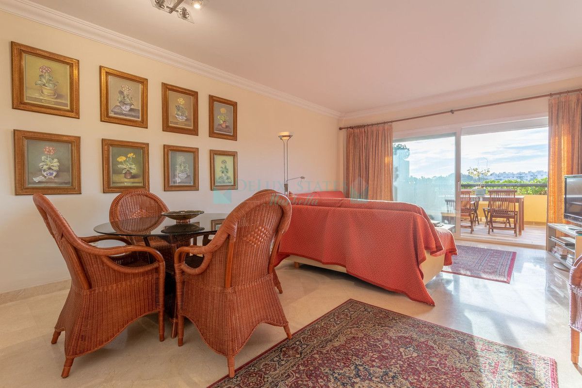 Apartment for sale in Rio Real, Marbella East