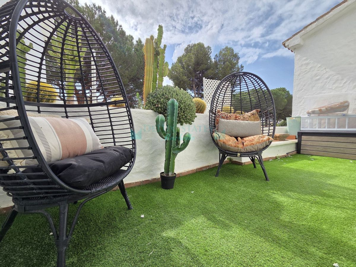 Town House for sale in Nueva Andalucia