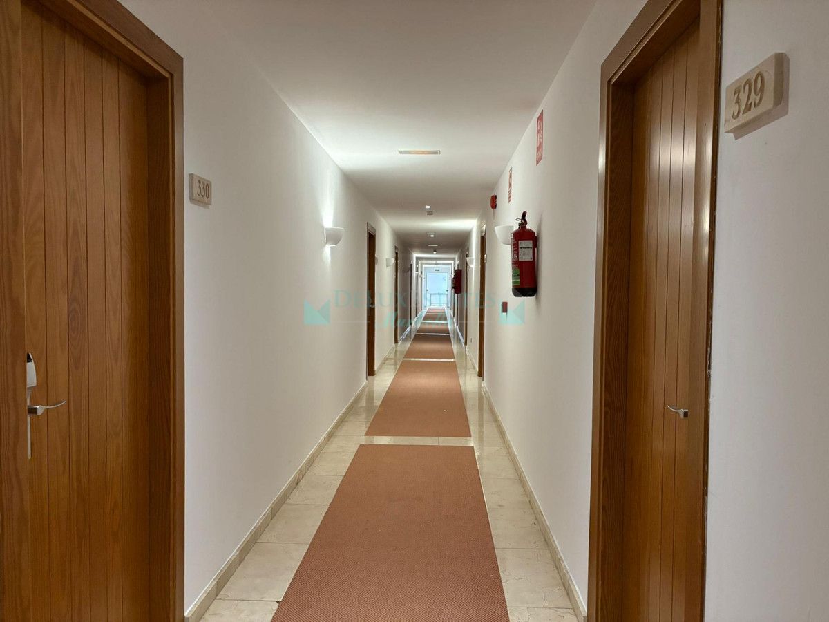 Ground Floor Apartment for sale in Los Flamingos, Benahavis