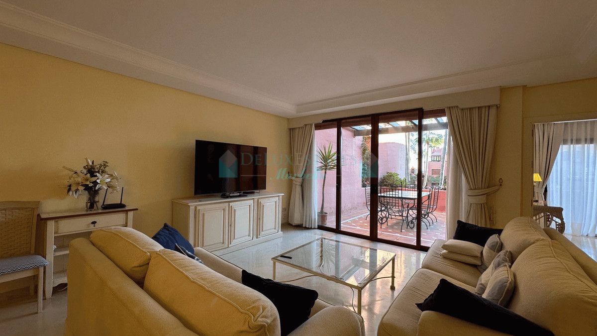 Penthouse for sale in Estepona