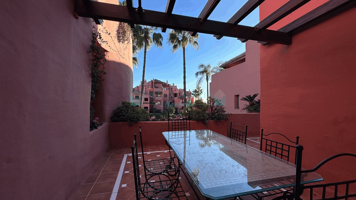 Penthouse for sale in Estepona