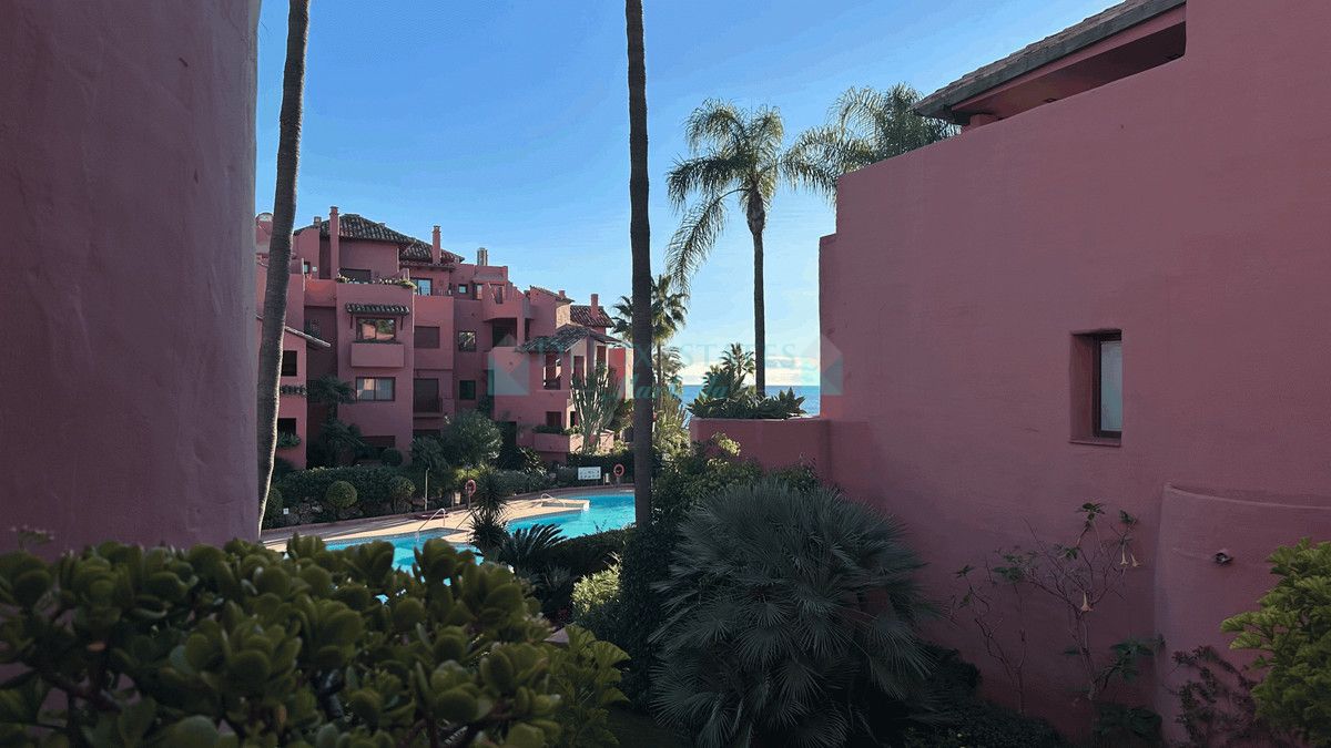 Penthouse for sale in Estepona