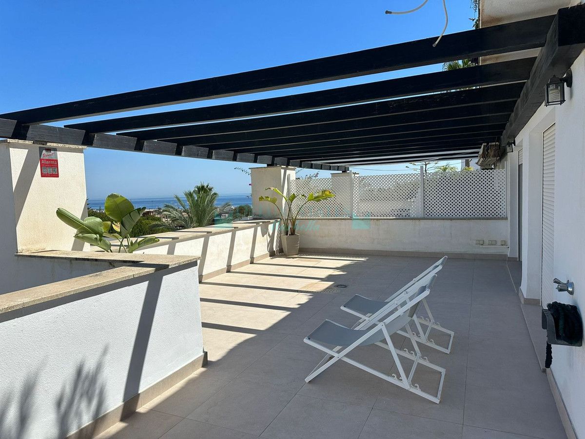 Apartment for sale in Santa Clara, Marbella East