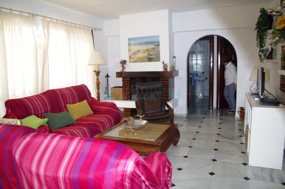 Villa for rent in Costalita, Estepona