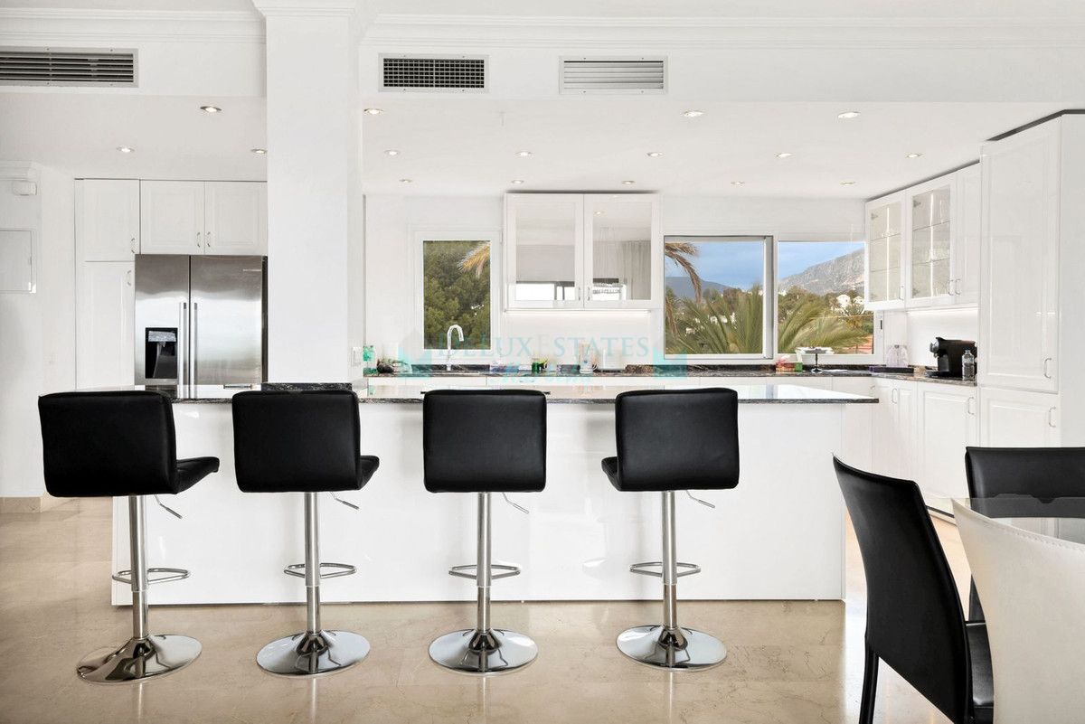 Penthouse for sale in Marbella Golden Mile