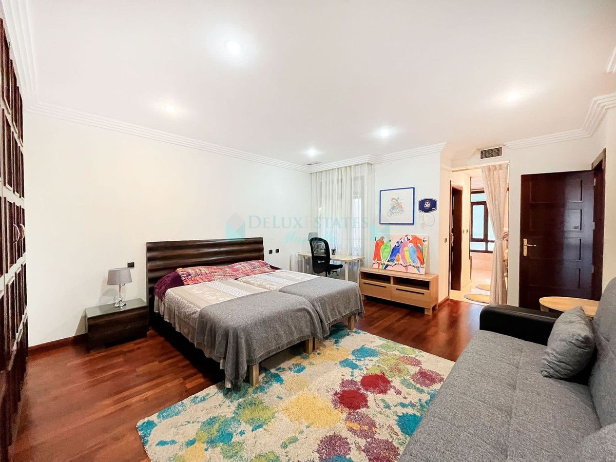 Villa Pareada en alquiler en Marbella - Puerto Banus