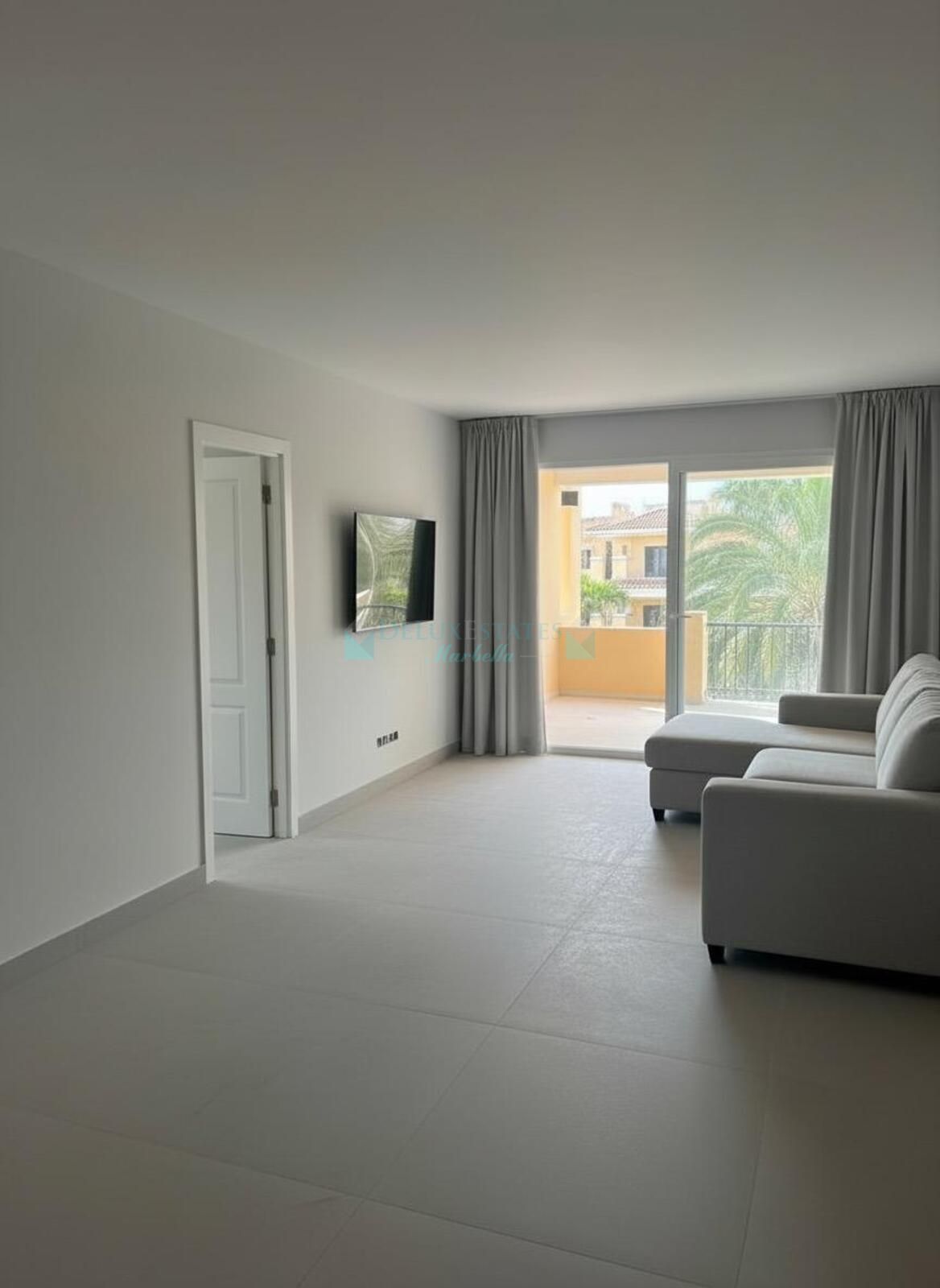 Apartment for sale in New Golden Mile, Estepona
