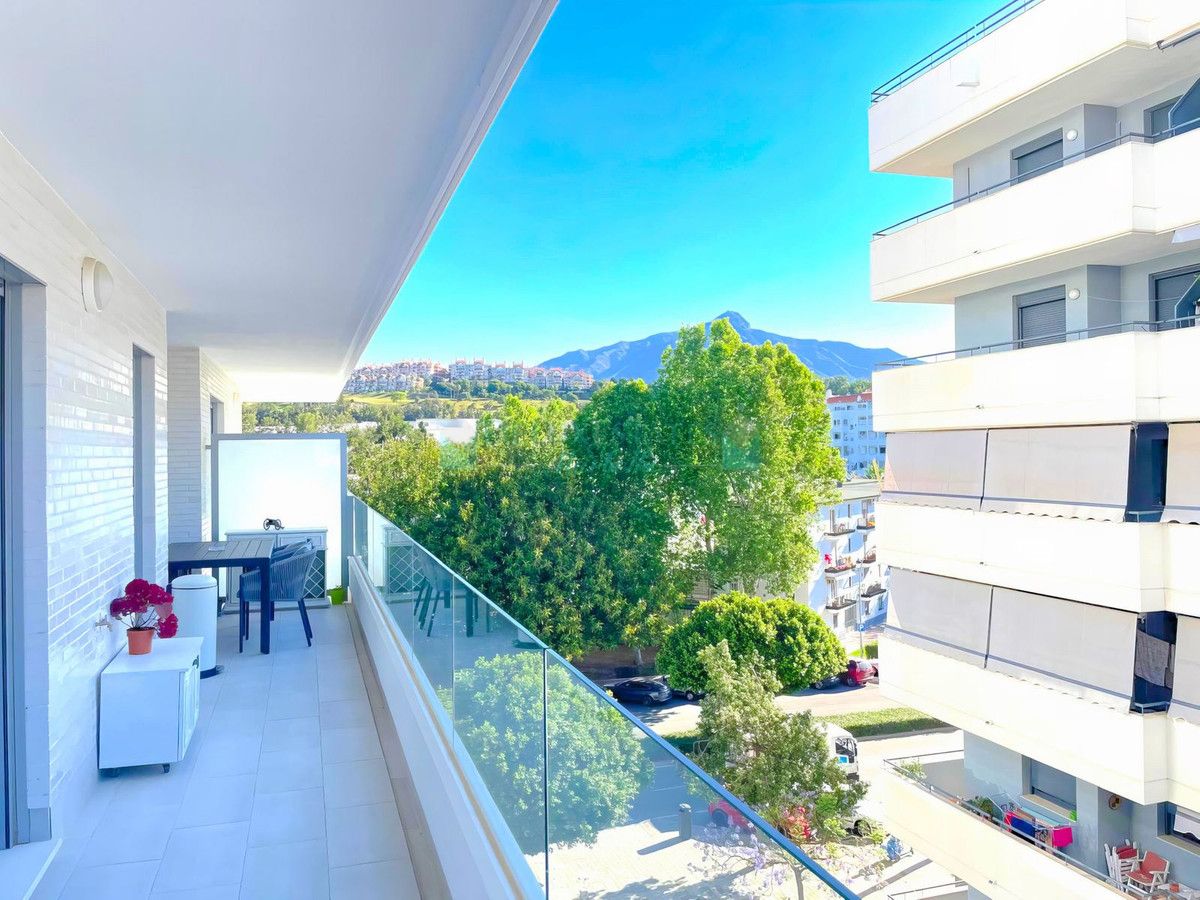 Apartment for sale in Nueva Andalucia