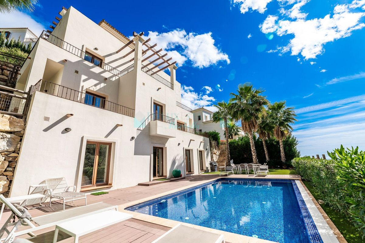 Villa en alquiler en Benahavis