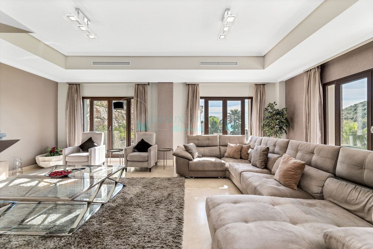 Villa en alquiler en Benahavis