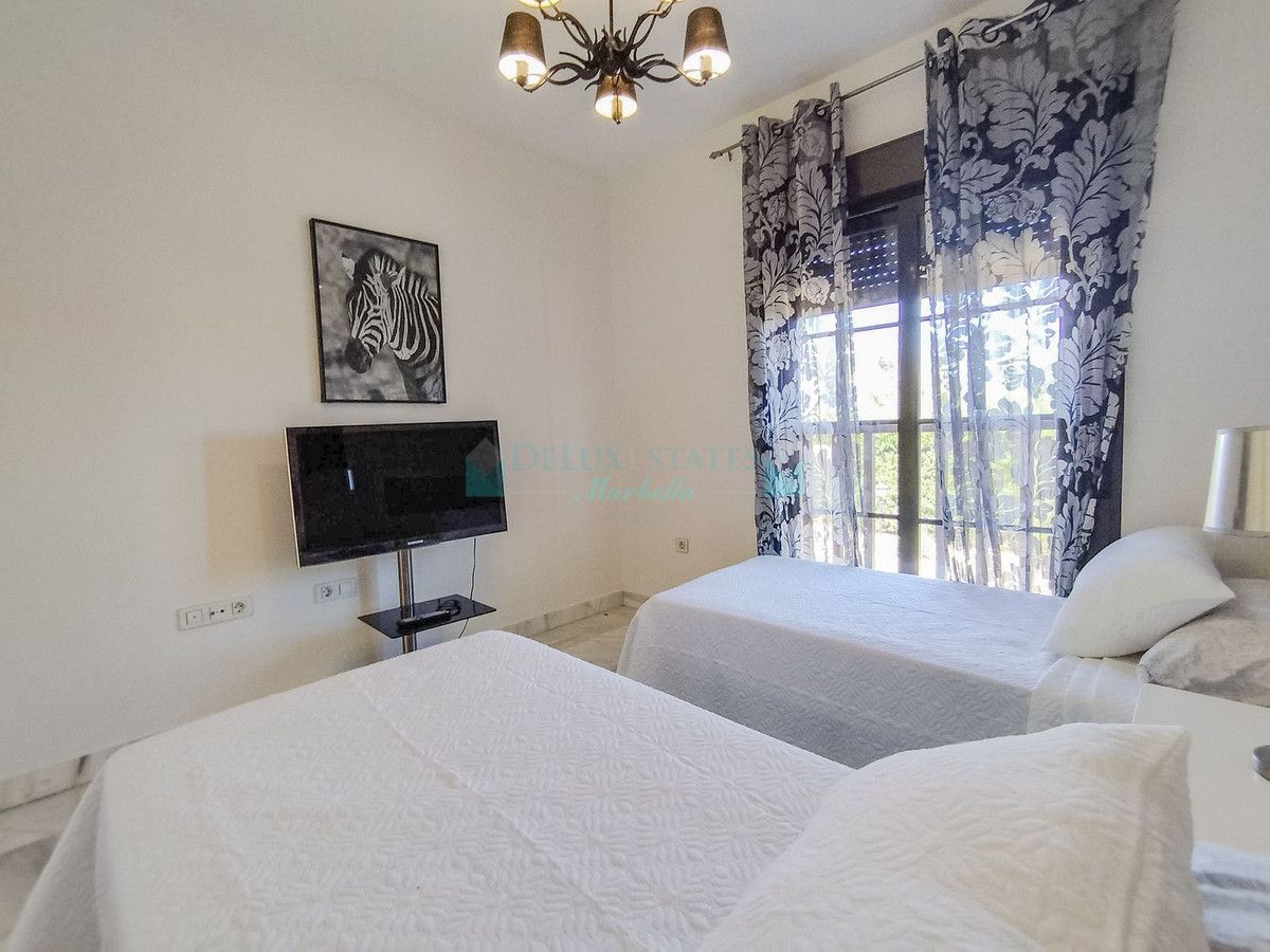 Apartment for rent in Hacienda del Sol, Estepona