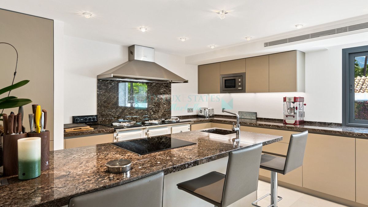 Villa en venta en Nueva Andalucia