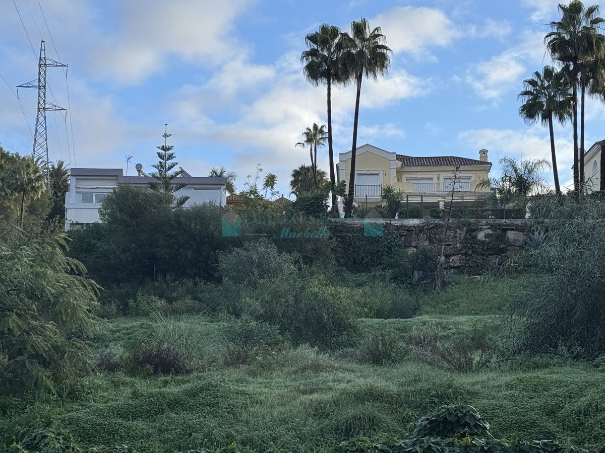 Villa en venta en El Paraiso, Estepona