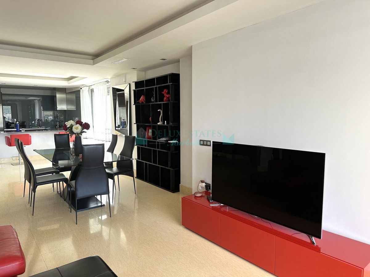 Apartment for rent in Benahavis