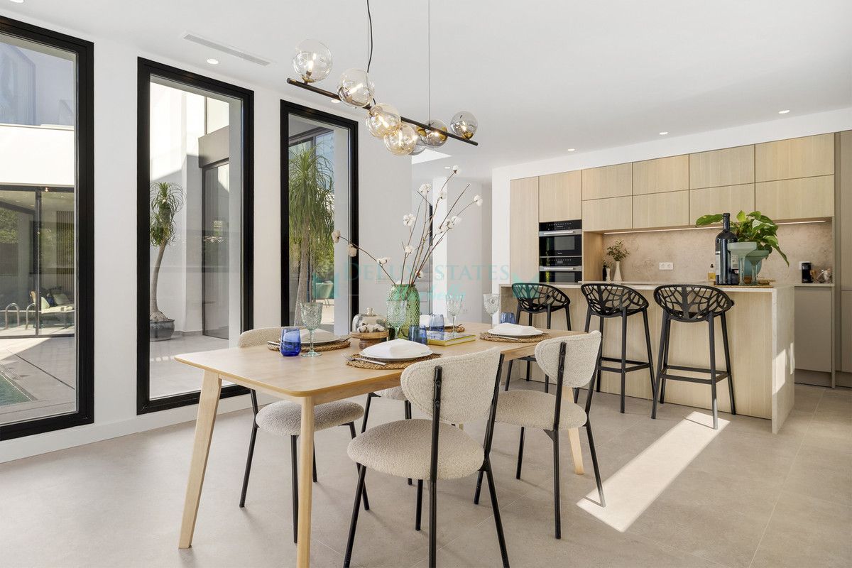 Villa en venta en Marbesa, Marbella Este