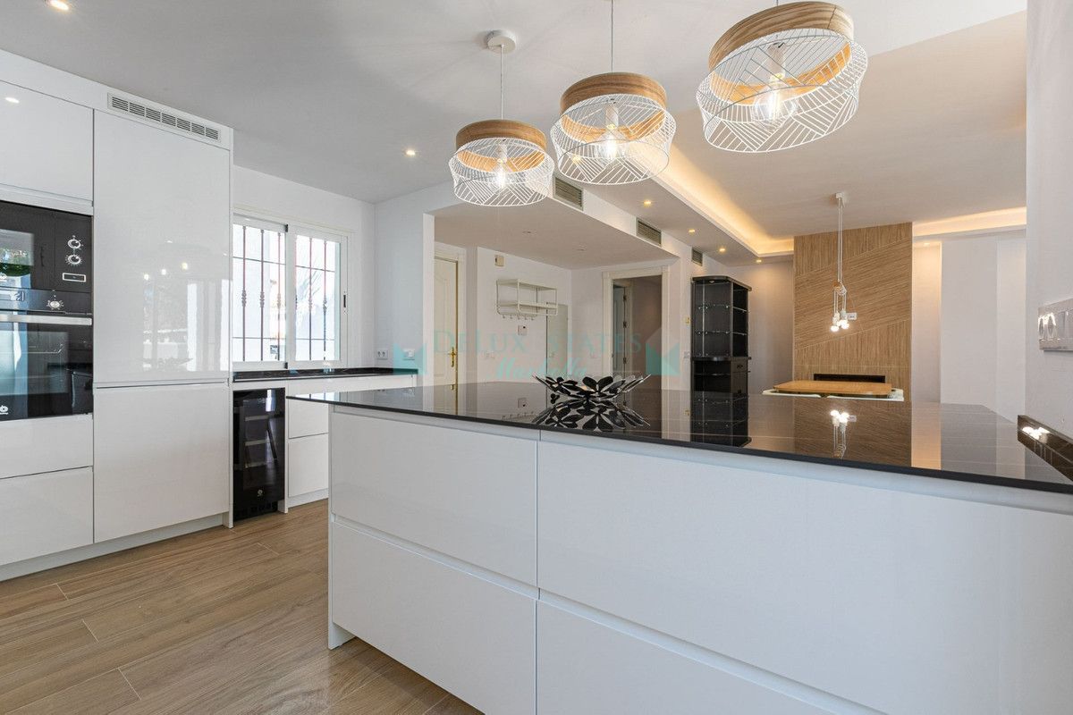 Apartamento en venta en Nueva Andalucia