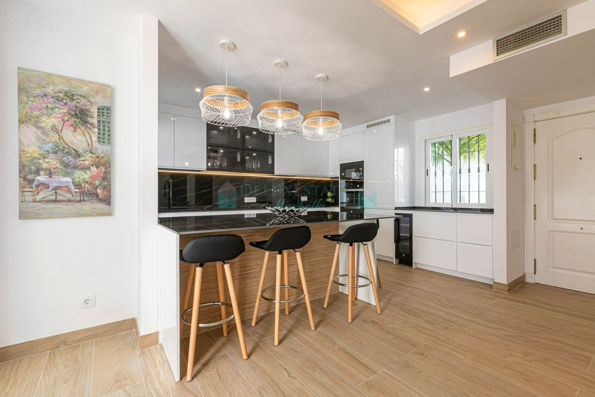 Apartamento en venta en Nueva Andalucia