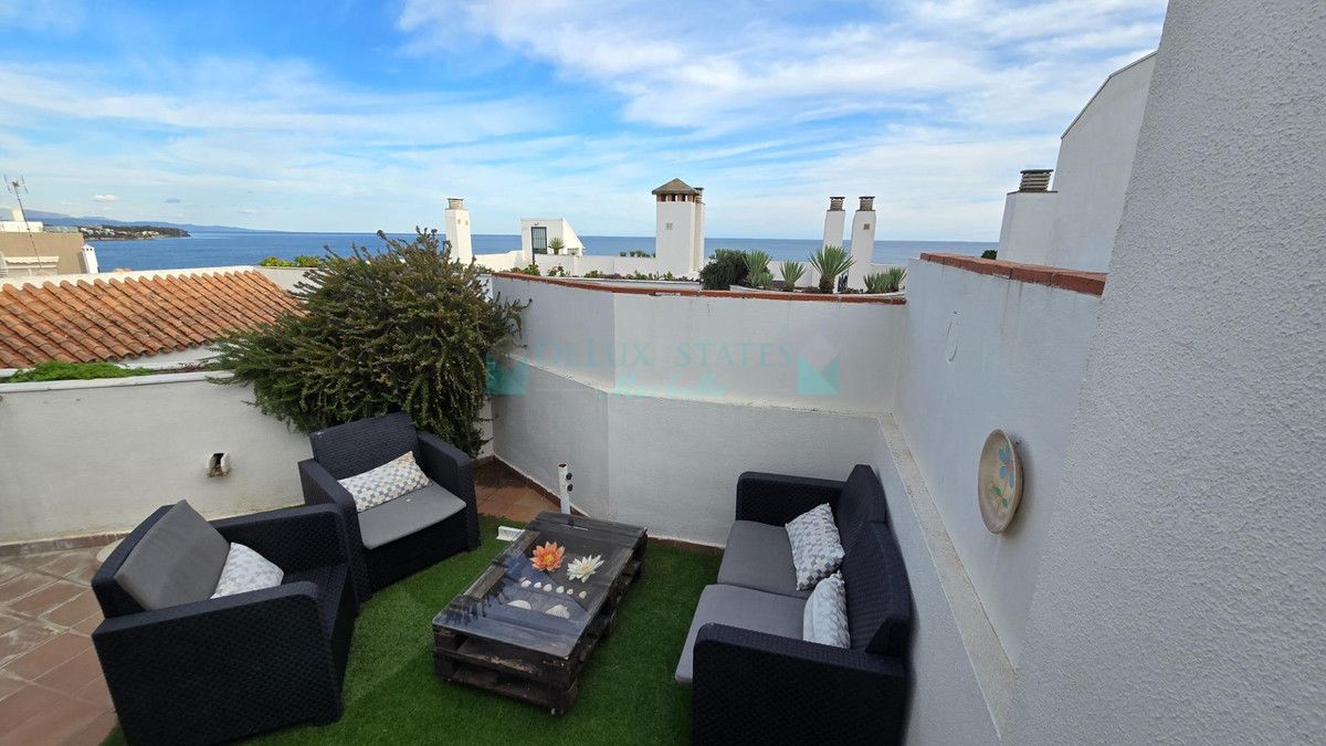 Apartment for sale in Estepona