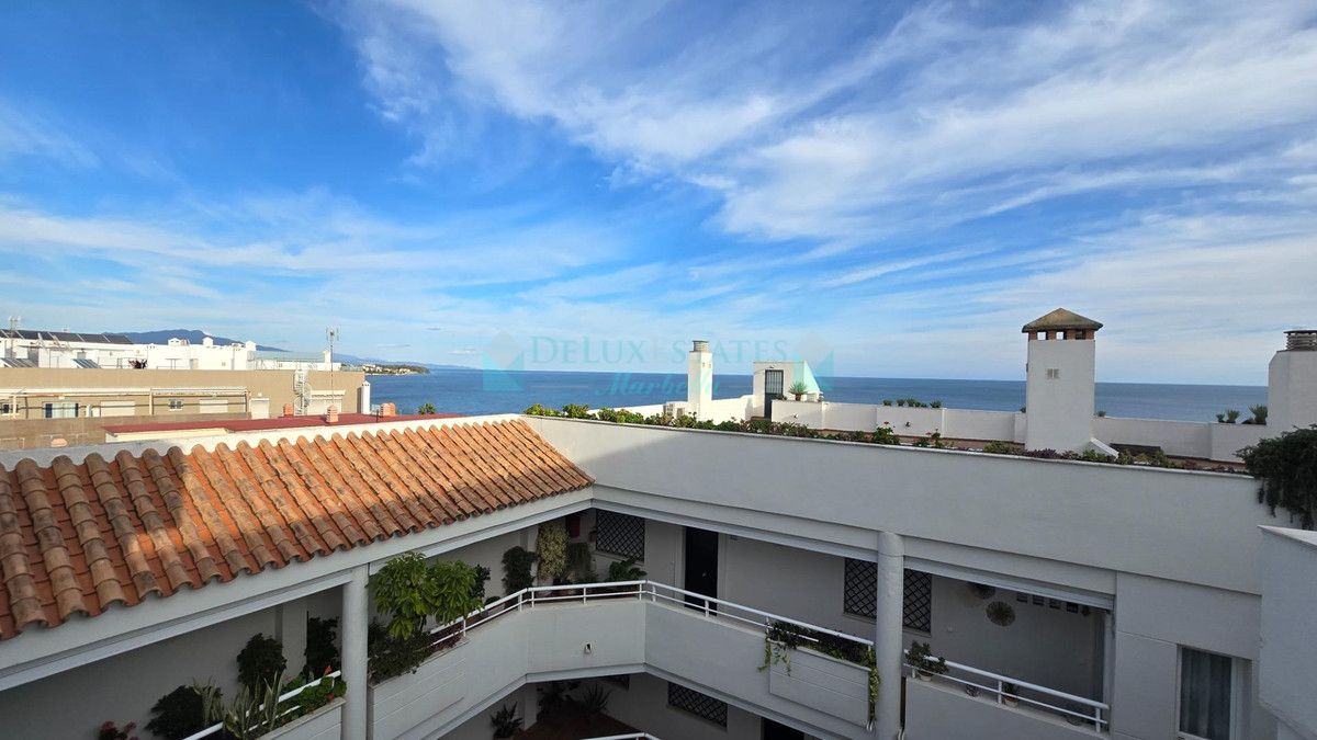 Apartment for sale in Estepona