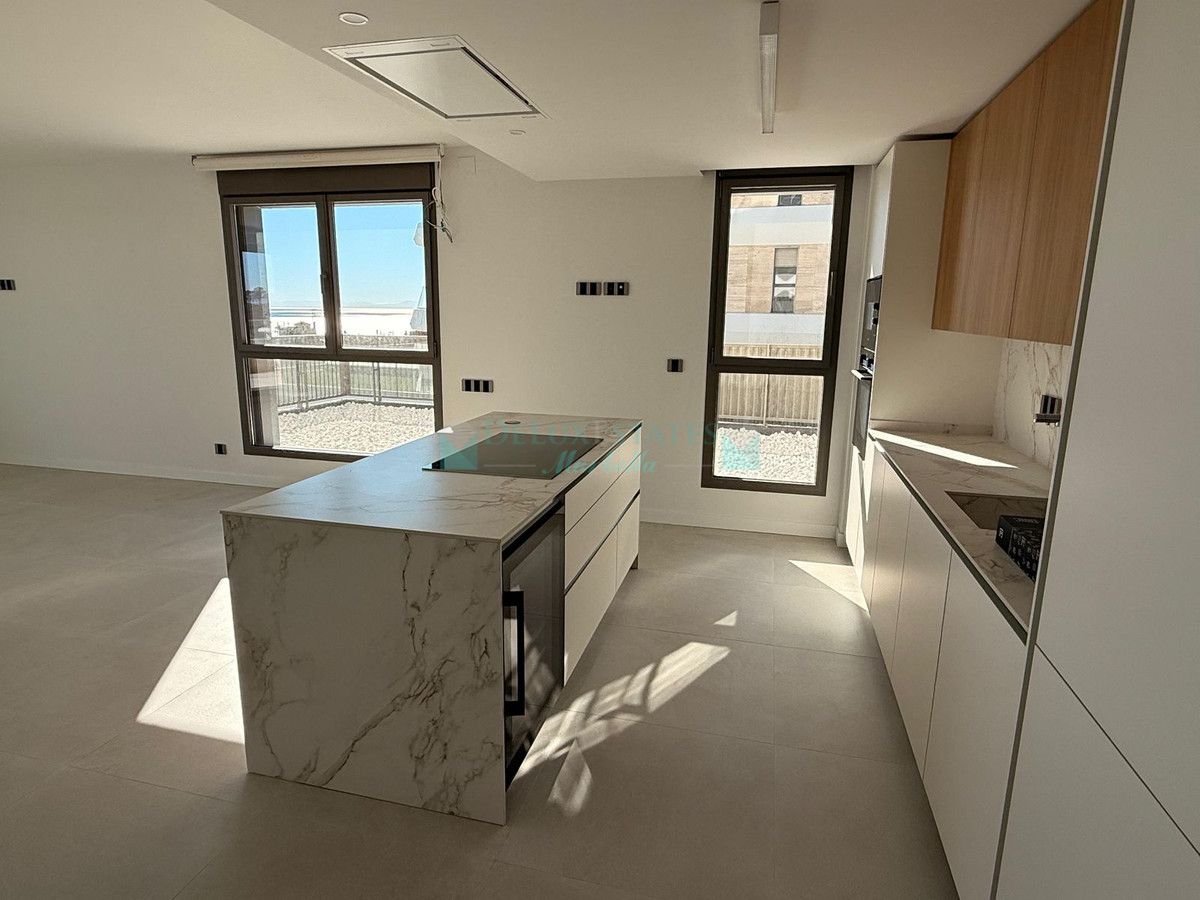 Ground Floor Apartment for sale in New Golden Mile, Estepona