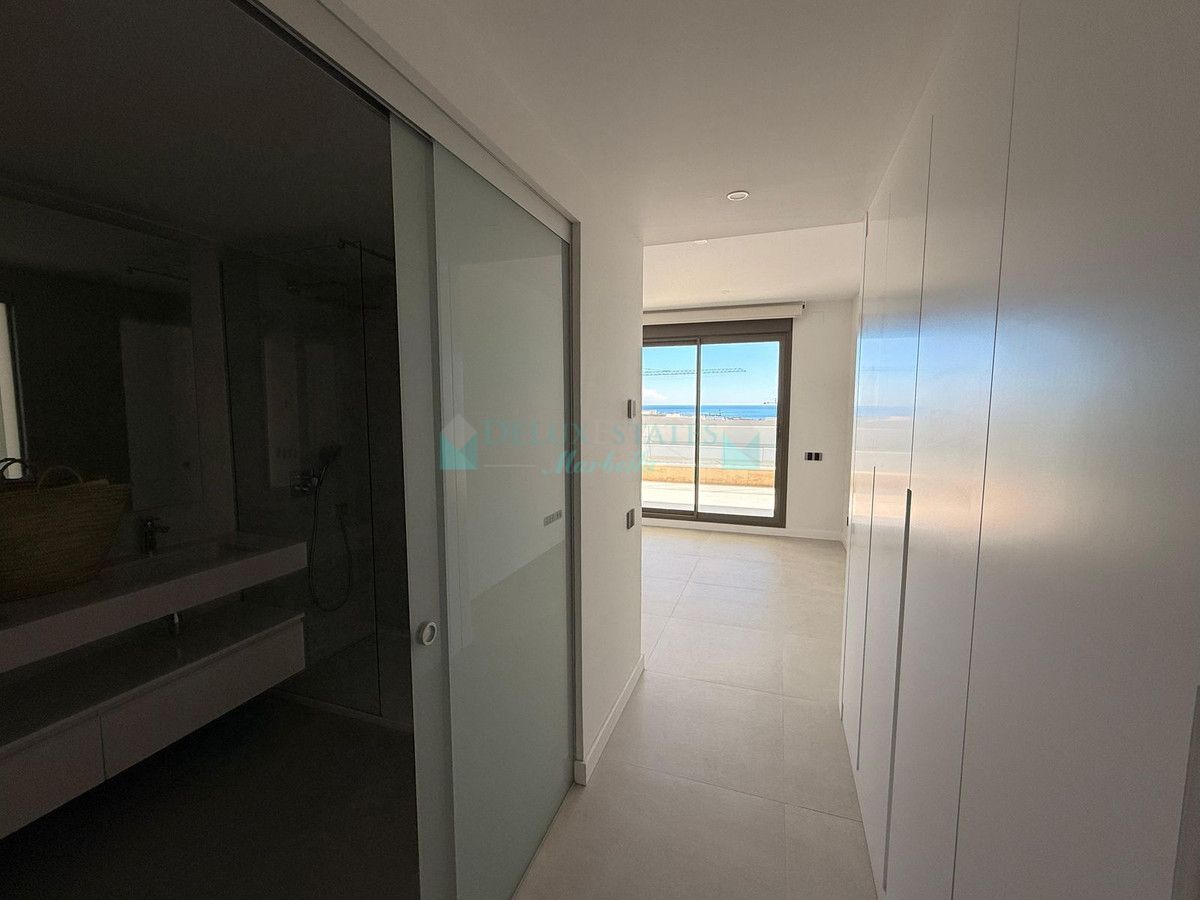 Ground Floor Apartment for sale in New Golden Mile, Estepona