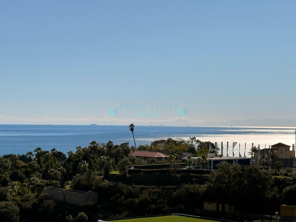 Ground Floor Apartment for sale in New Golden Mile, Estepona