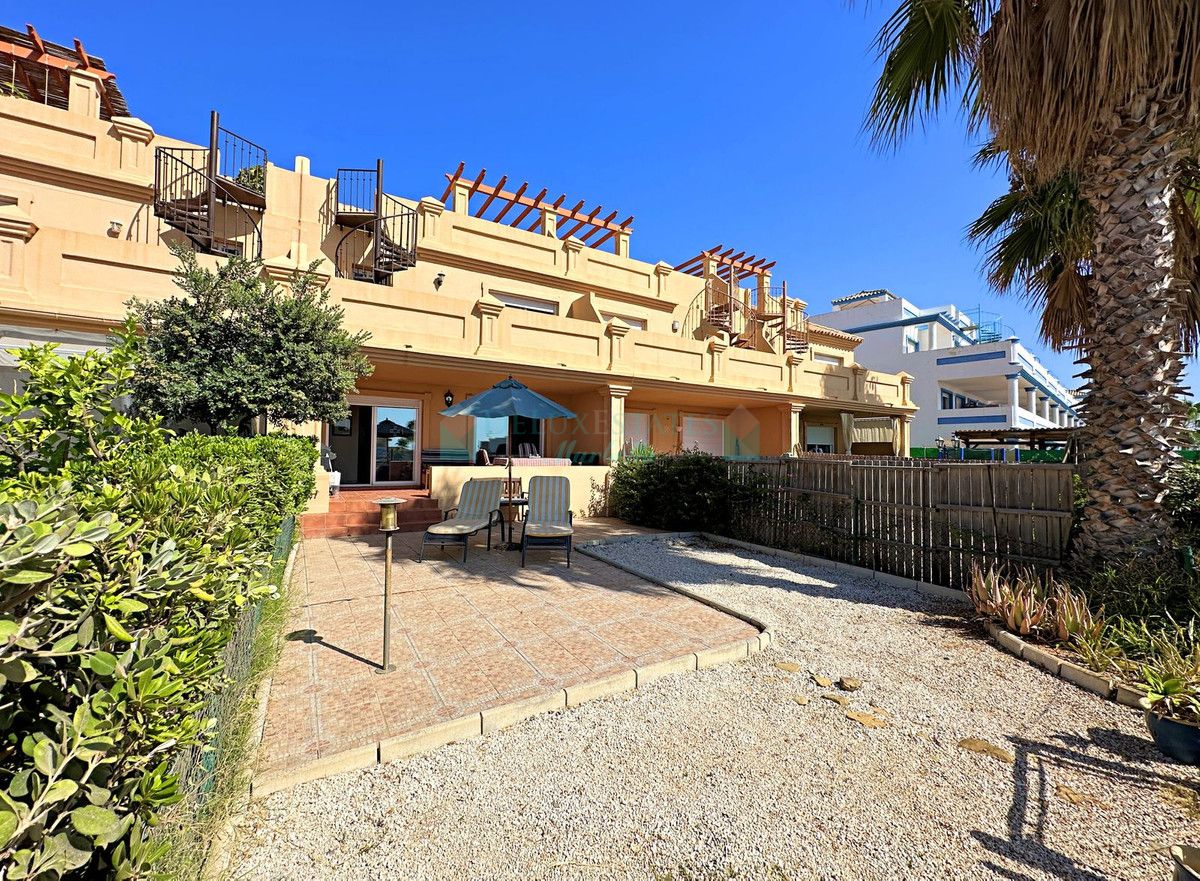 Town House for sale in Estepona