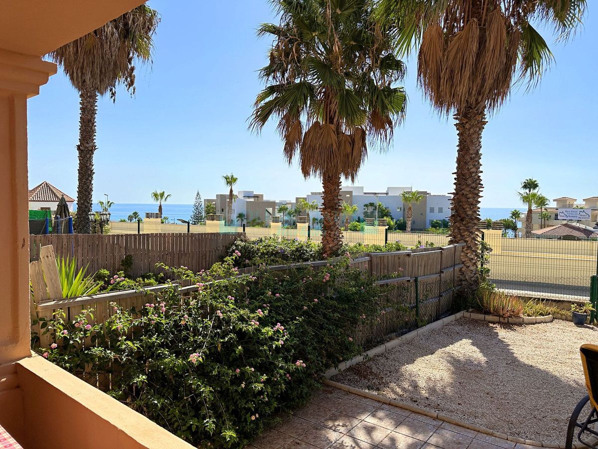 Town House for sale in Estepona