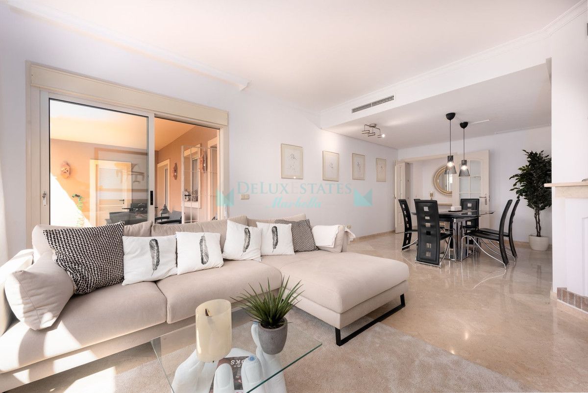 Apartamento Planta Baja en venta en La Mairena, Marbella Este