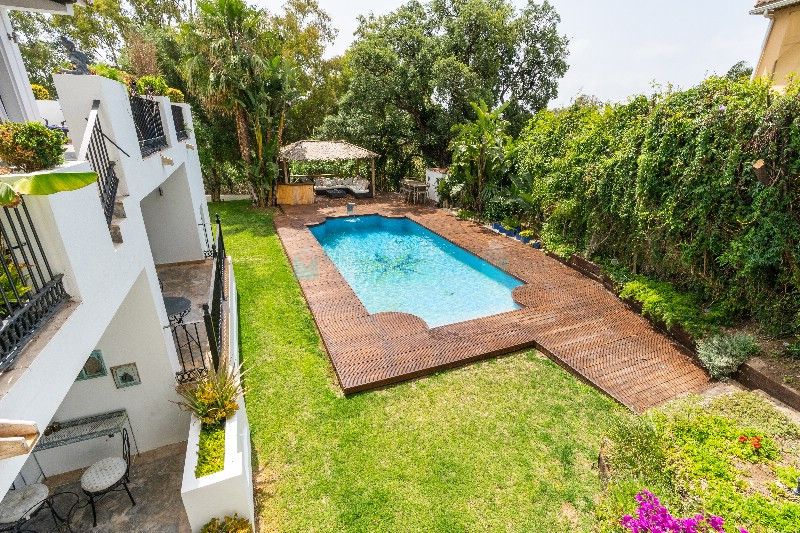 Villa for sale in Carib Playa, Marbella East