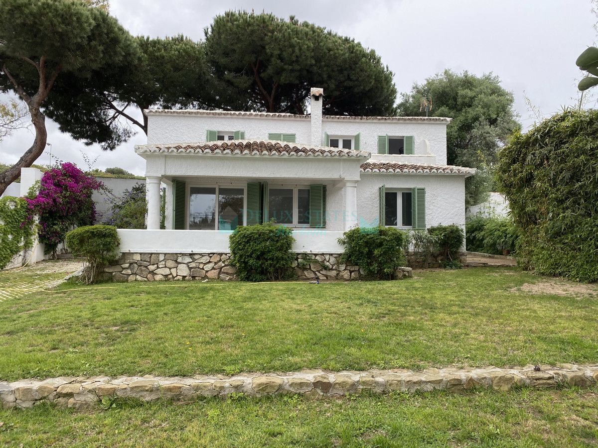 Villa en alquiler en Artola, Marbella Este