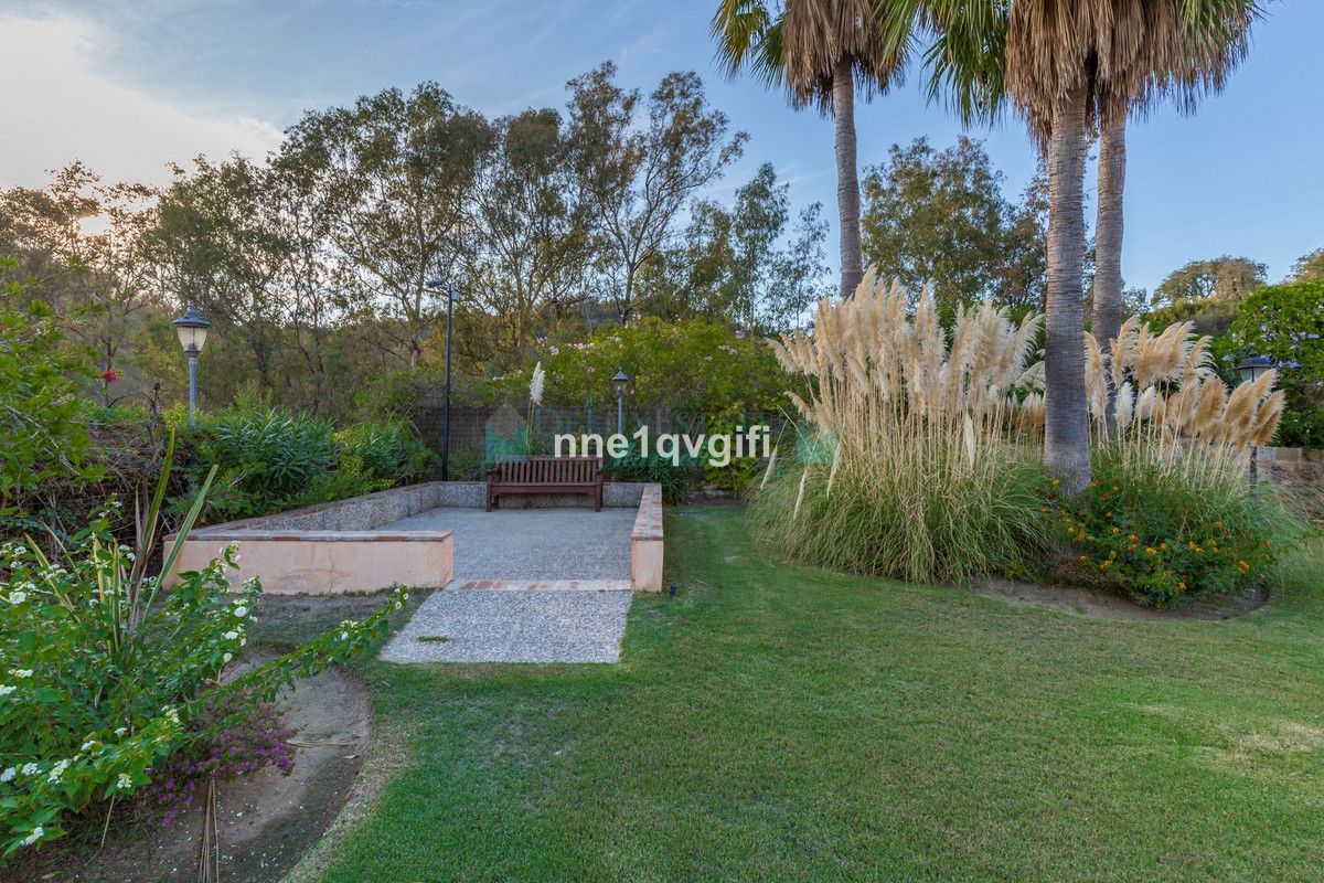 Apartment for sale in Elviria, Marbella East