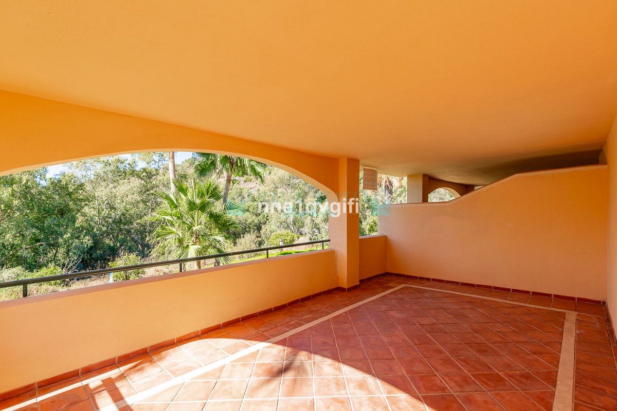 Apartment for sale in Elviria, Marbella East