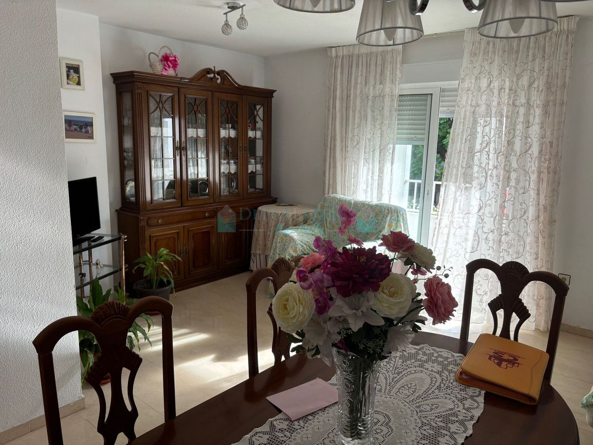 Apartamento en venta en Estepona