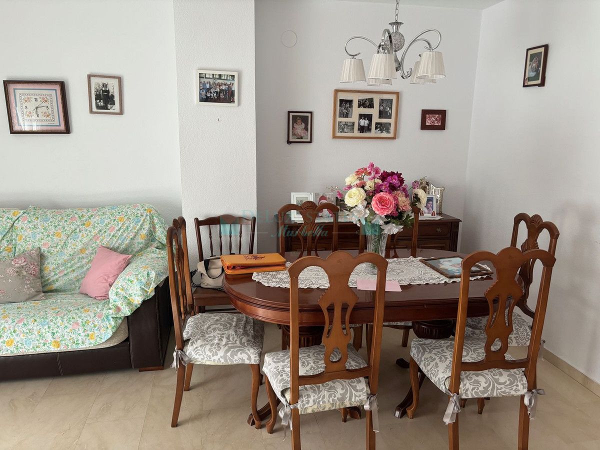 Apartamento en venta en Estepona