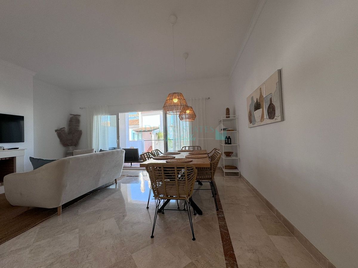 Ground Floor Apartment for sale in Benahavis