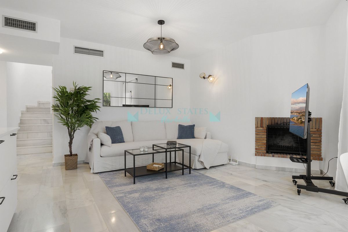 Penthouse for rent in Nueva Andalucia