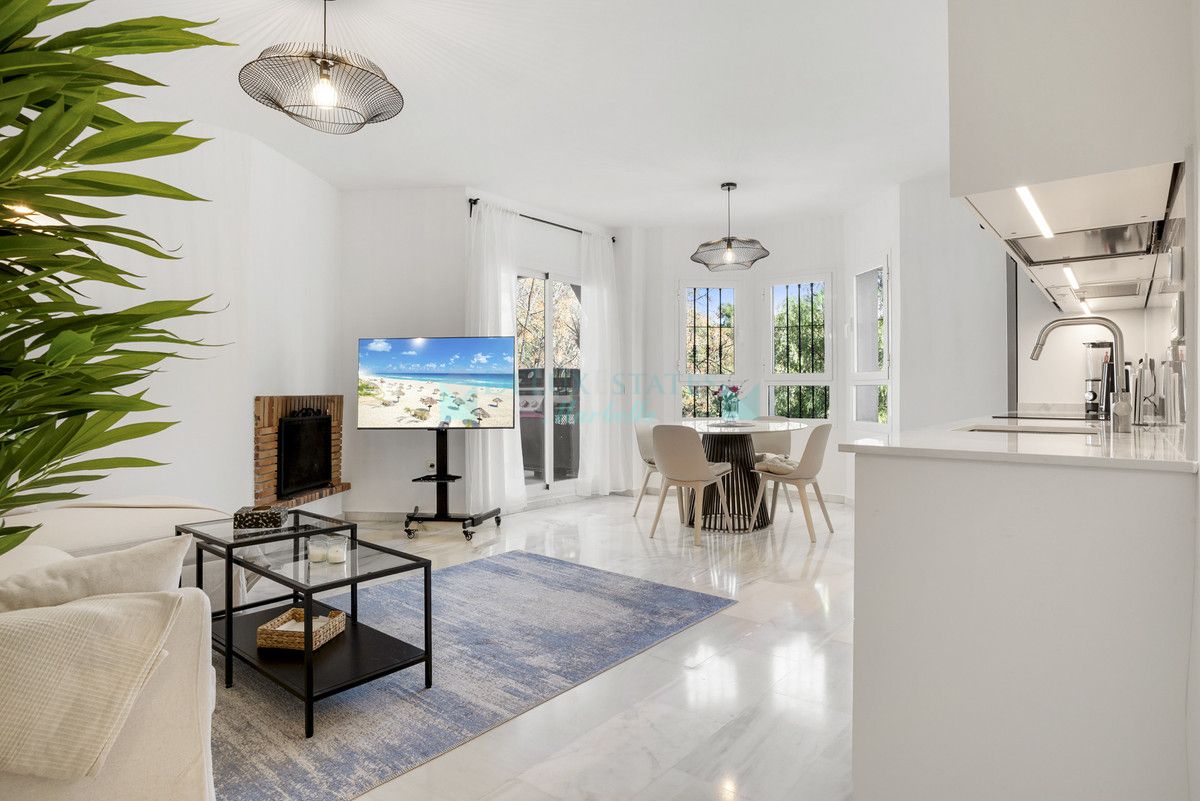 Penthouse for rent in Nueva Andalucia