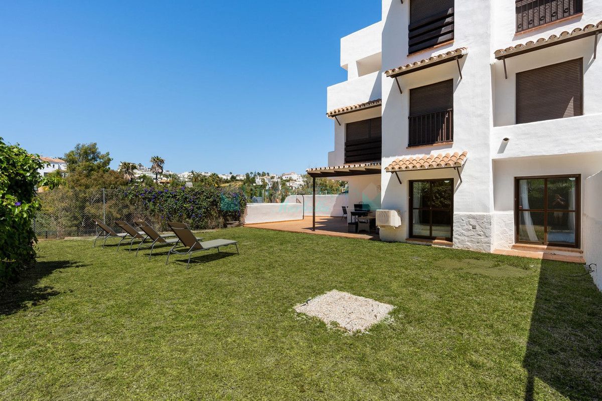 Apartamento Planta Baja en venta en New Golden Mile, Estepona