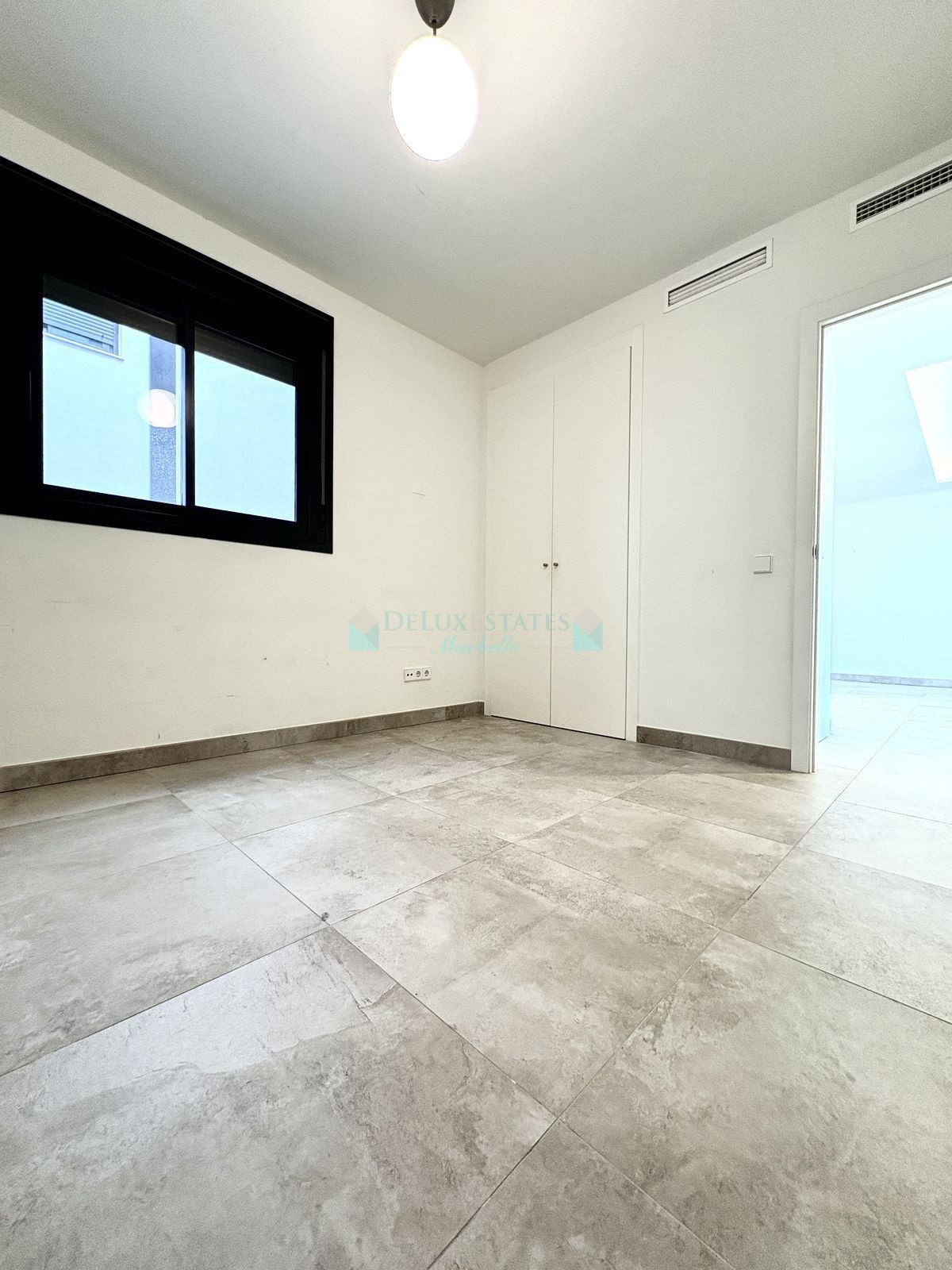 Apartment for rent in Estepona