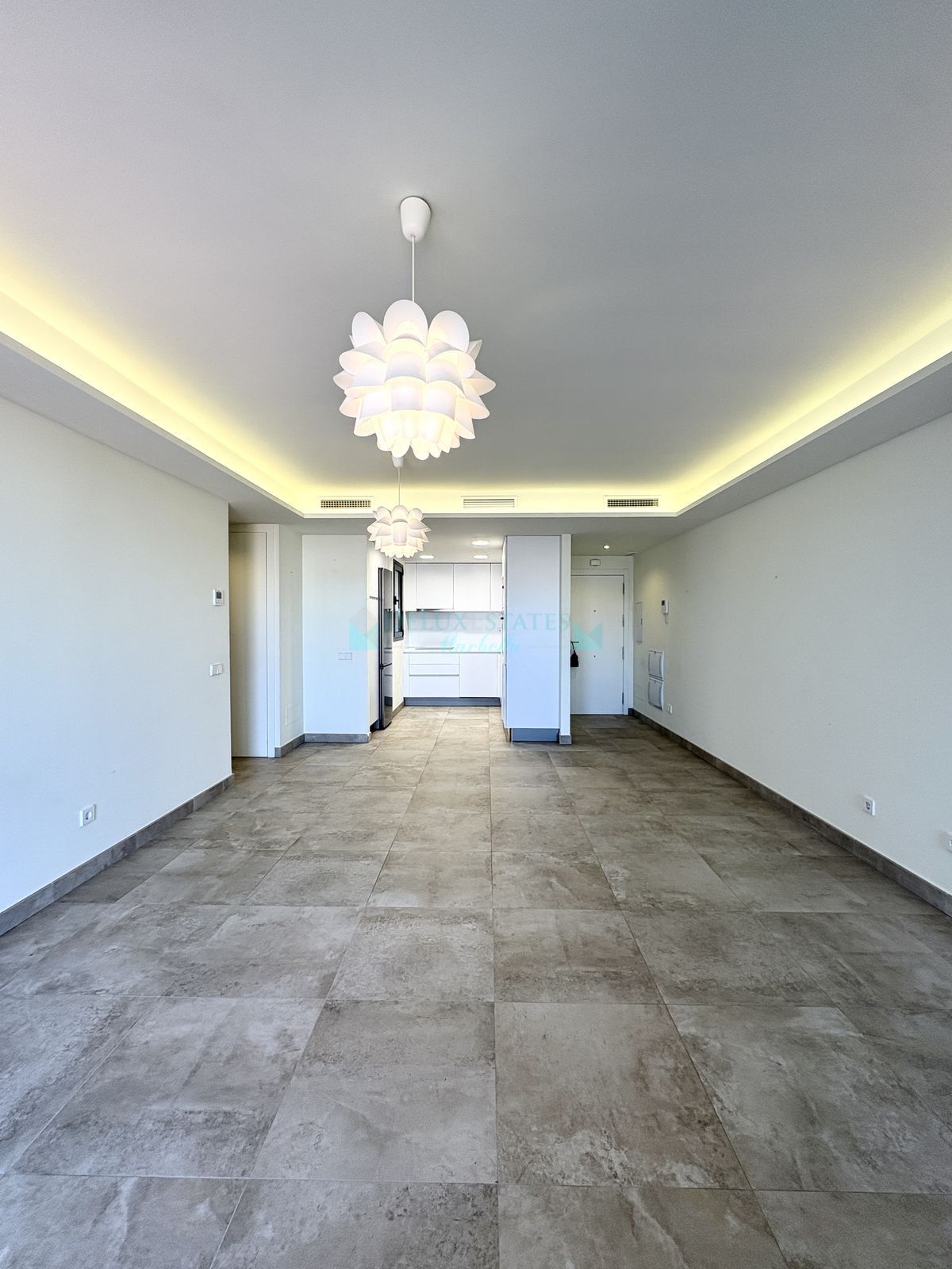 Apartment for rent in Estepona