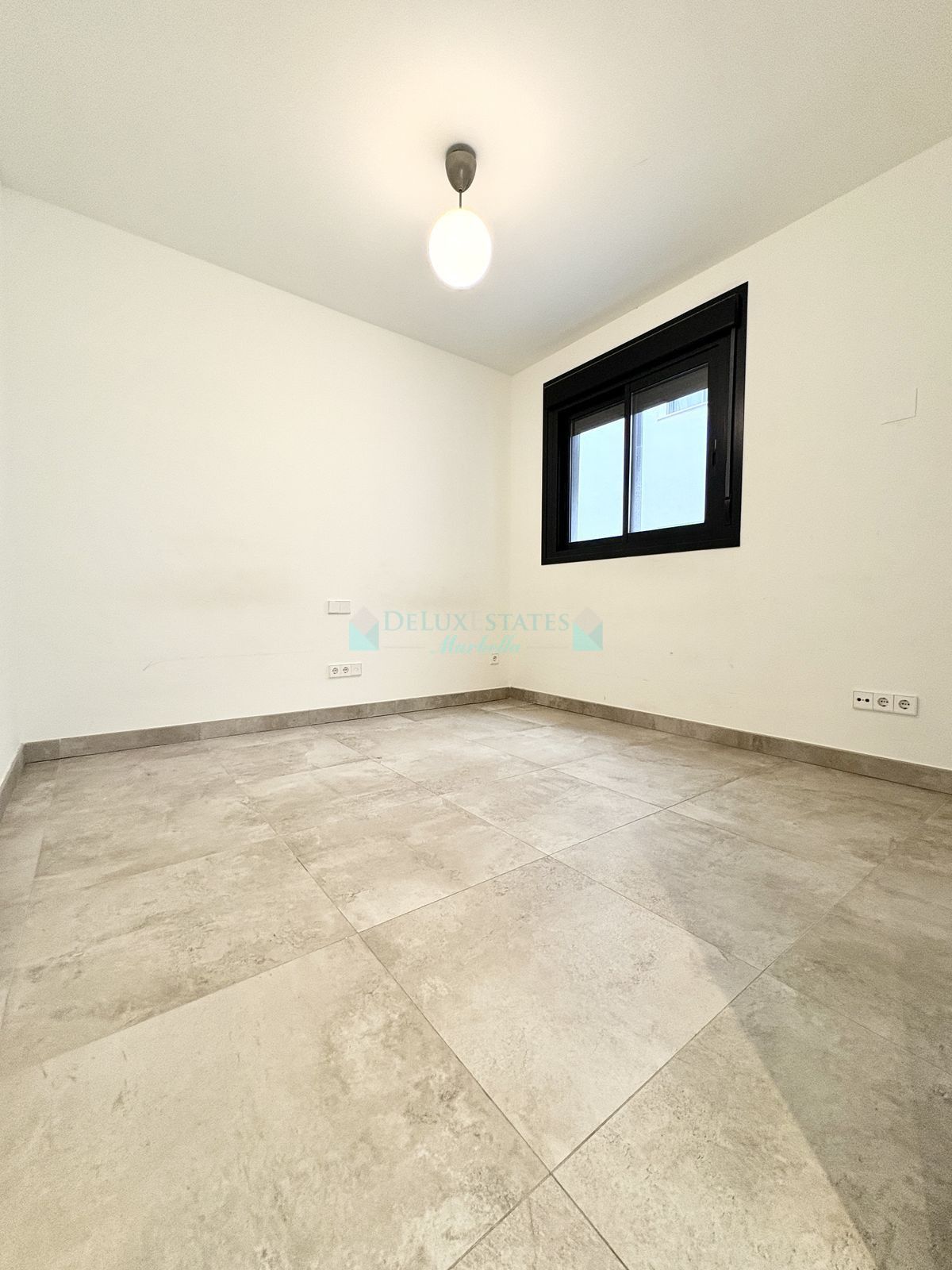 Apartment for rent in Estepona