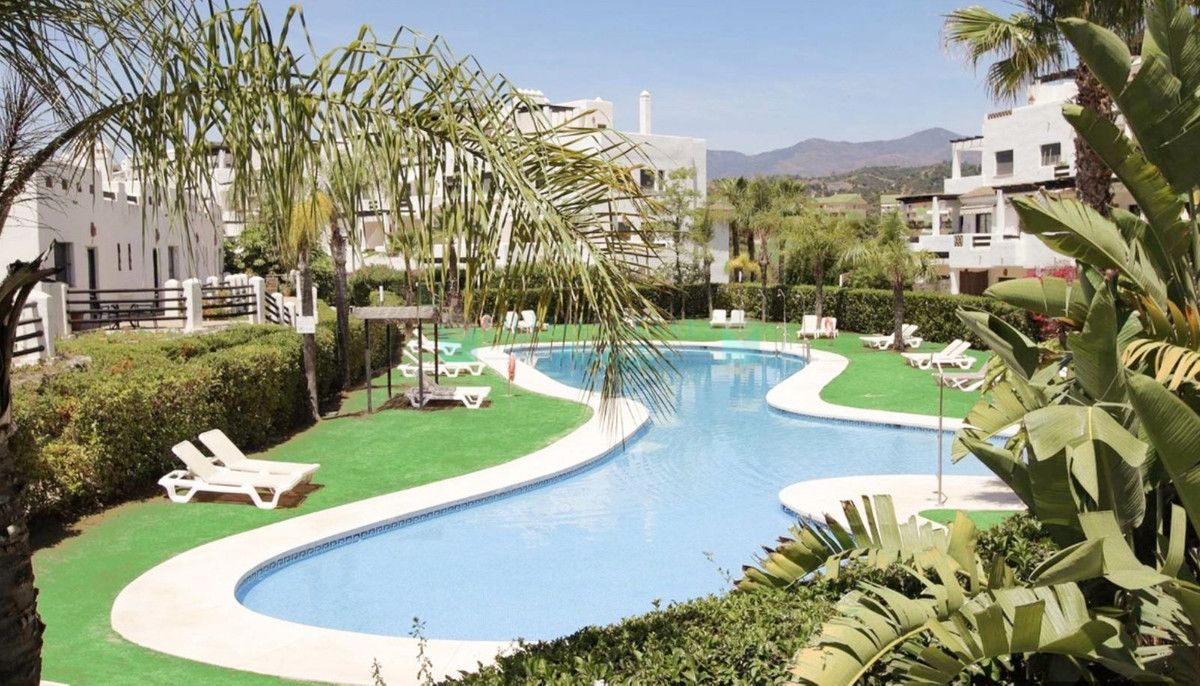 Ground Floor Apartment for sale in Selwo, Estepona