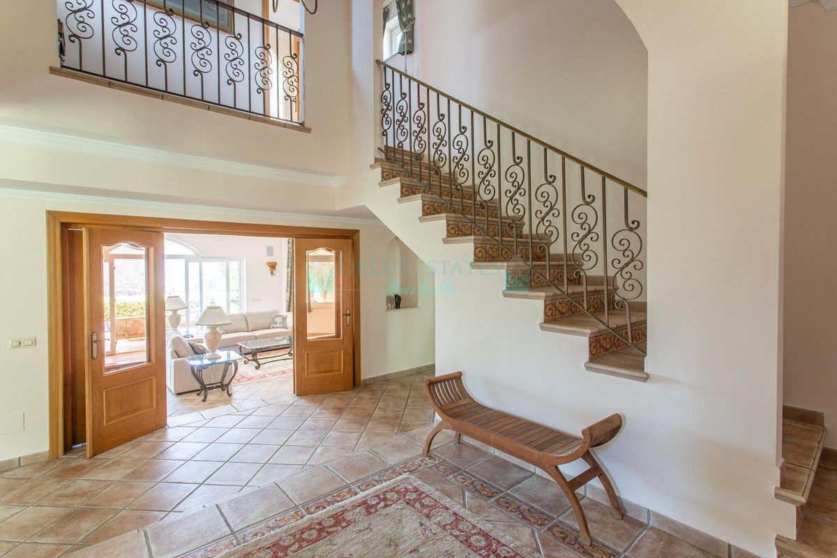 Villa for rent in Istan